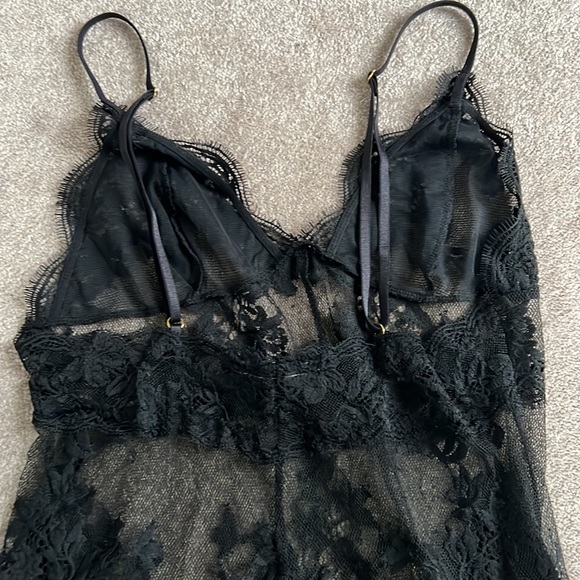 VS sheer black all over lace babydoll - Picture 6 of 7